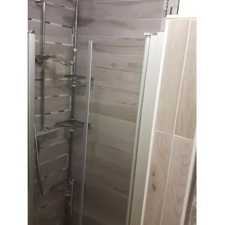 בית נופש Petra Modern Retreat ויטמונד
